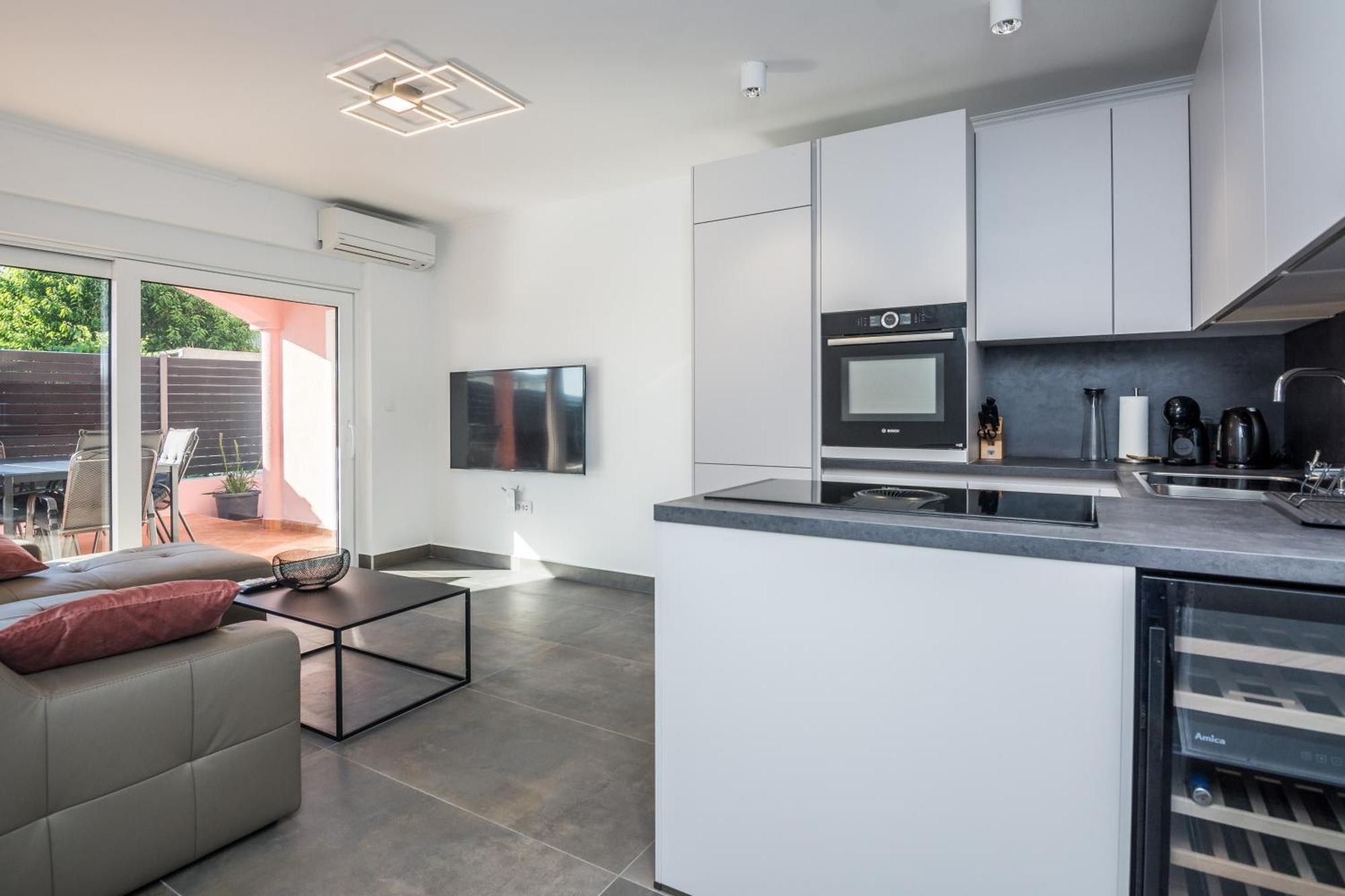 Apartments Trogrlic プリヴラカ エクステリア 写真
