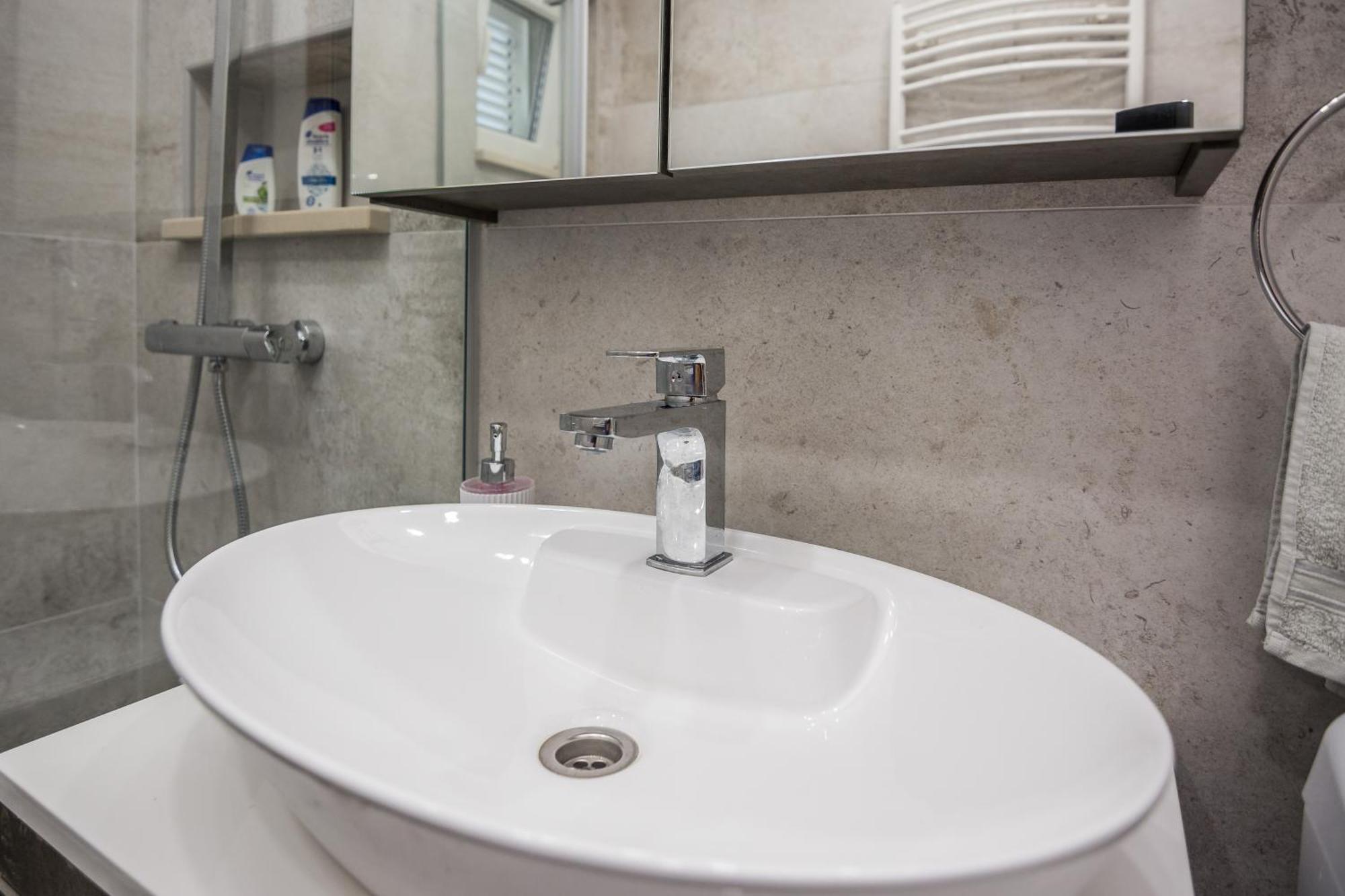 Apartments Trogrlic プリヴラカ エクステリア 写真